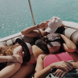 Meet your Posher, Eva